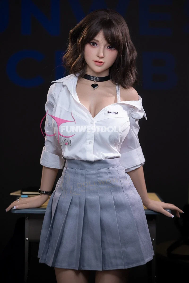 FunWest Alice 155cm F-Cup TPE — image 9 of 12