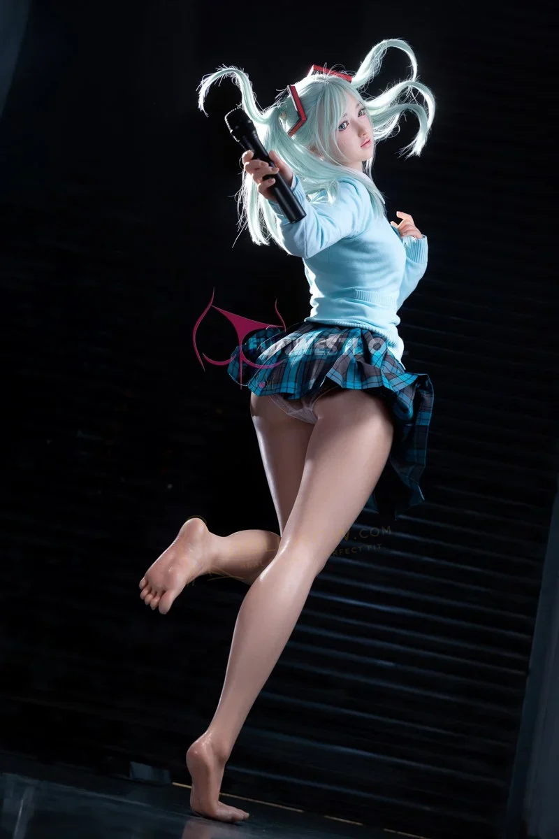 FunWest Amy 159cm A-Cup Silicone — image 8 of 12