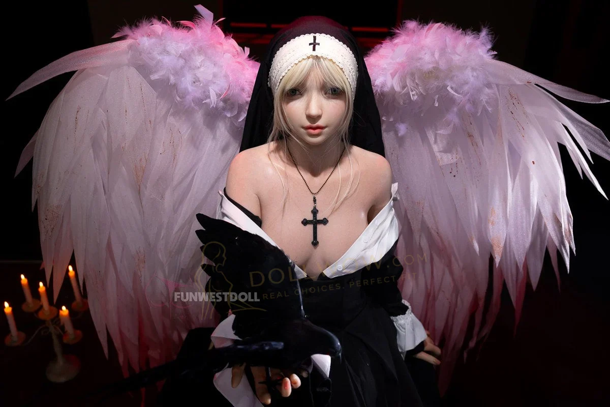 FunWest Giselle 159cm A-Cup Silicone — image 5 of 12